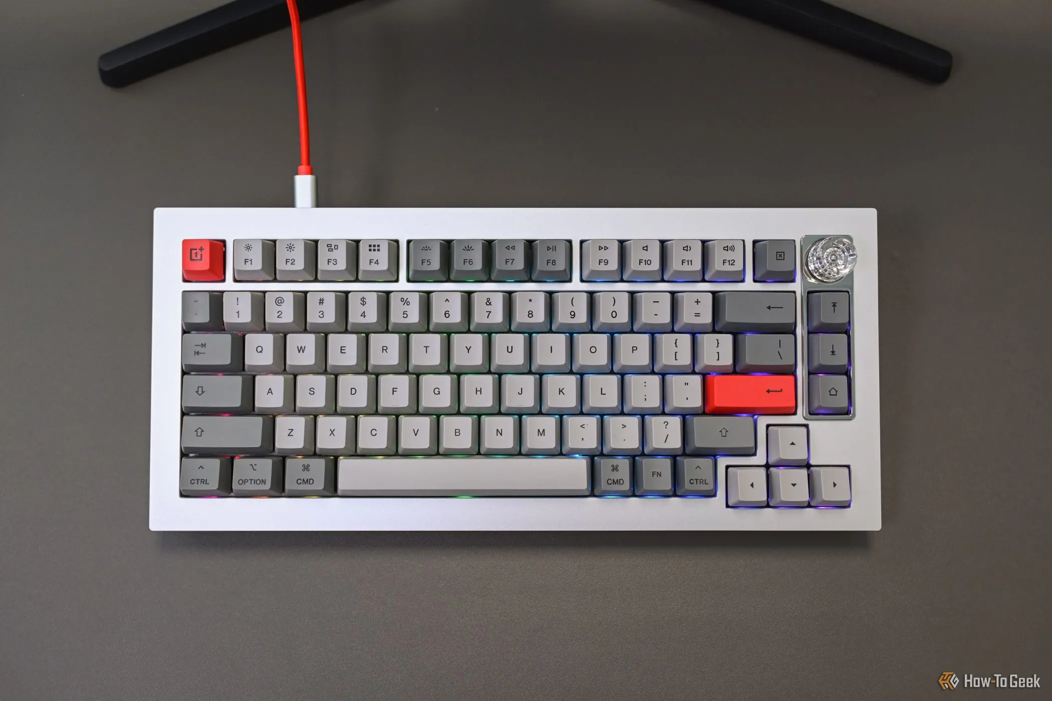 Bàn phím cơ OnePlus Keyboard 81 Pro thiết kế cao cấp tối ưu không gian làm việc.
