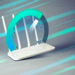 Bộ định tuyến WiFi kèm đồng hồ hiển thị tốc độ Internet và luồng dữ liệu biểu tượng