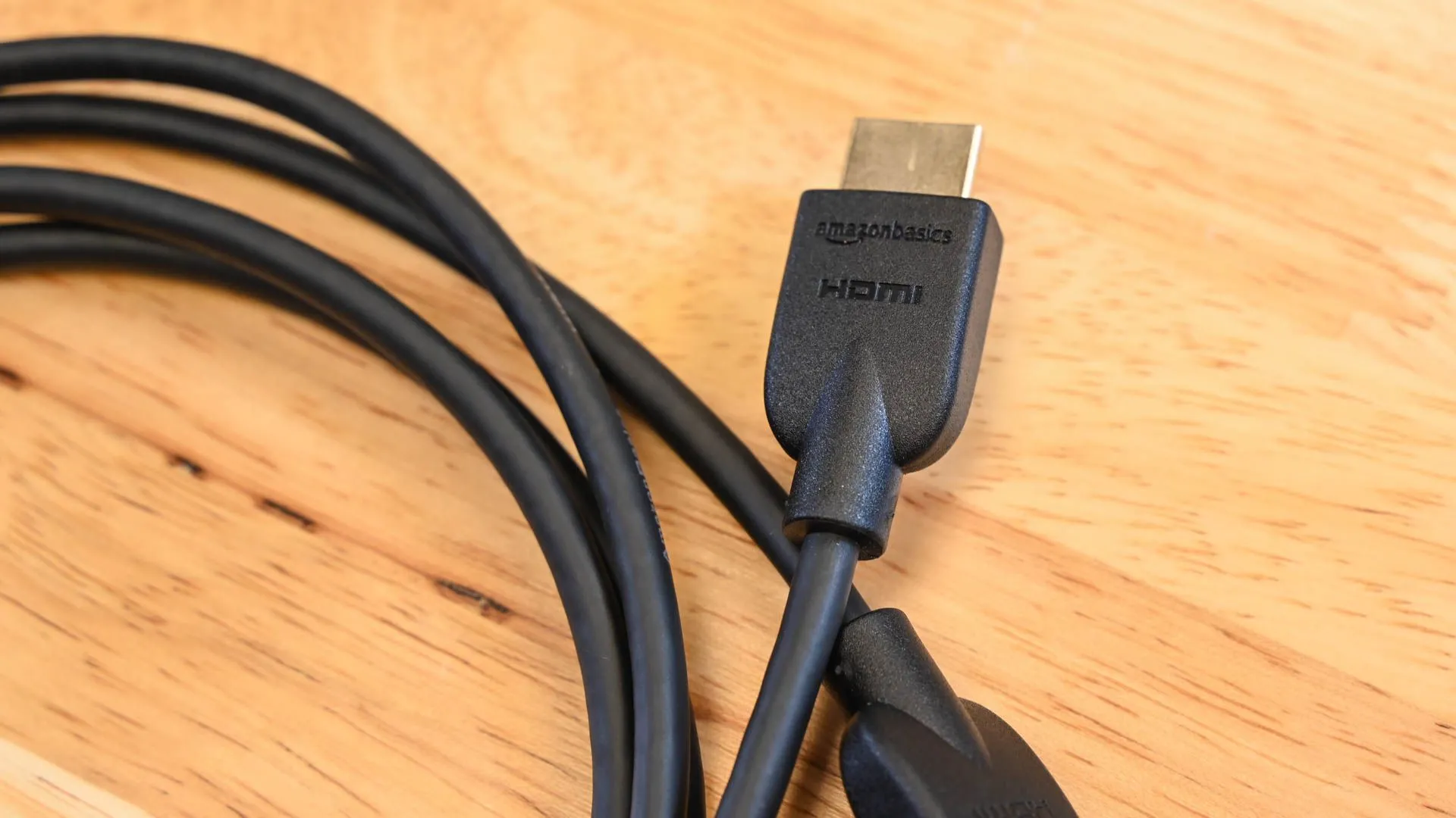 Cáp HDMI 2.1 tốc độ cao của Amazon Basics, giải pháp kết nối chất lượng cho PS5
