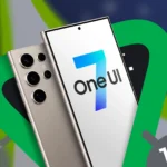 Điện thoại Galaxy S24 hiển thị logo One UI, minh họa giao diện mới mẻ