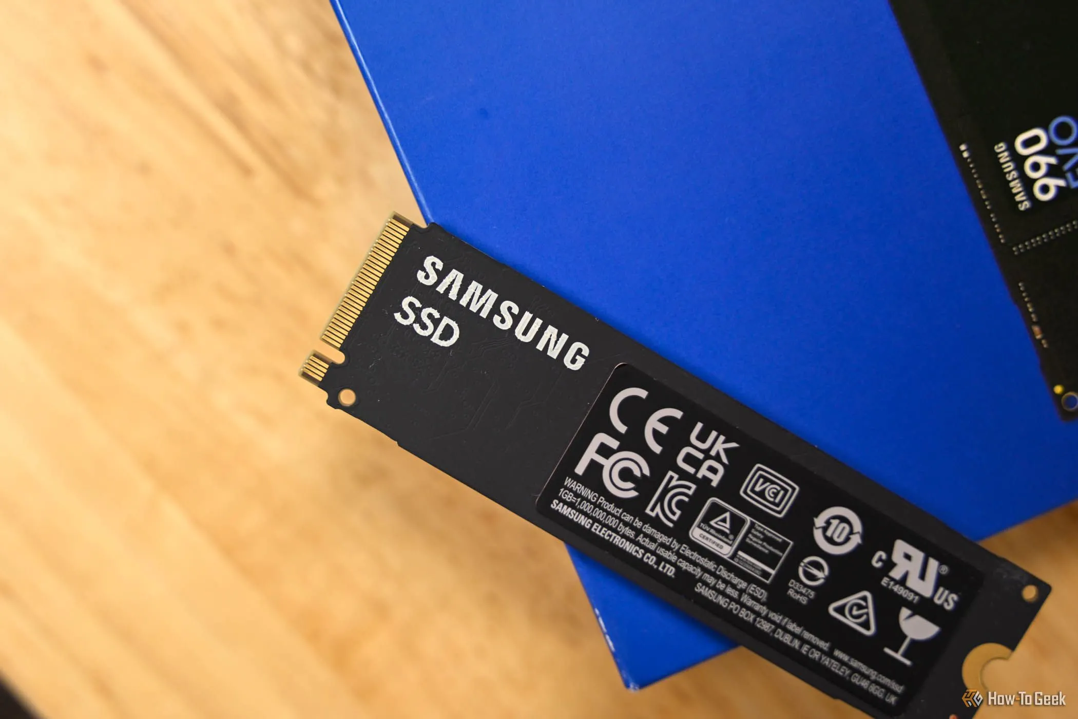 Dòng chữ Samsung SSD nổi bật trên ổ cứng NVMe M.2 SSD Samsung 990 EVO Plus