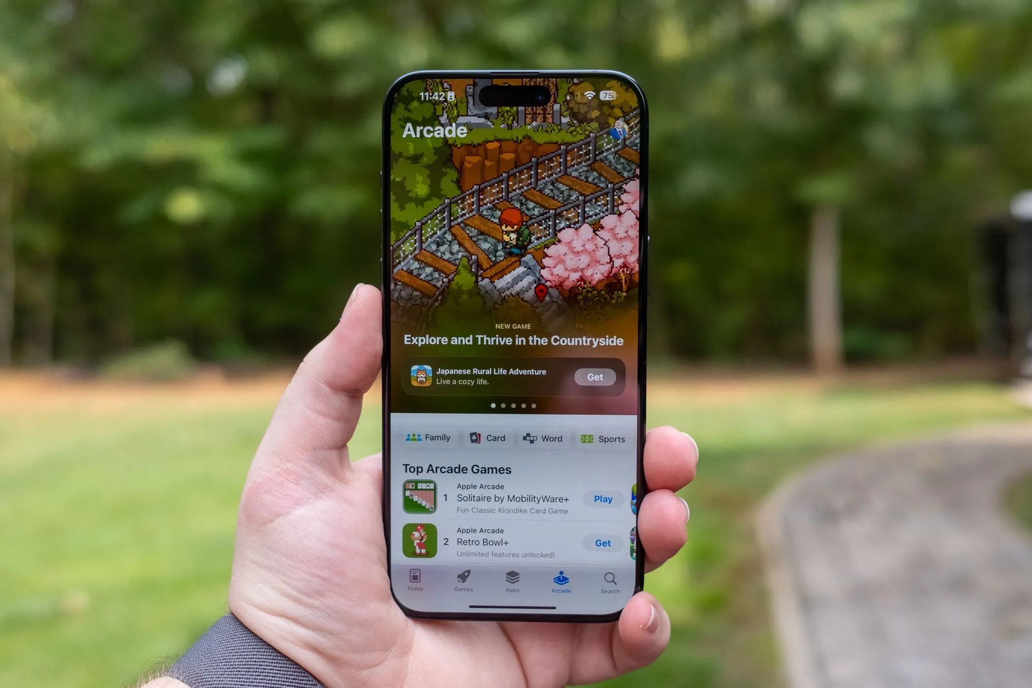 Game từ Apple Arcade trên màn hình iPhone 15 Pro Max