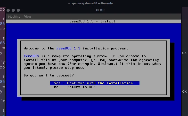 Giao diện đang cài đặt FreeDOS trong QEMU
