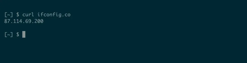 Kết quả từ lệnh curl đến ifconfig.co hiển thị địa chỉ IP công cộng của người dùng.
