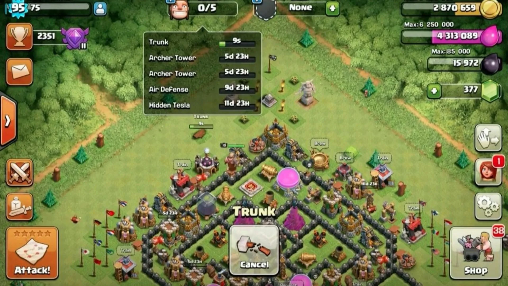 Màn hình Clash of Clans với các tòa nhà đang xây và đồng hồ đếm ngược thời gian hoàn thành