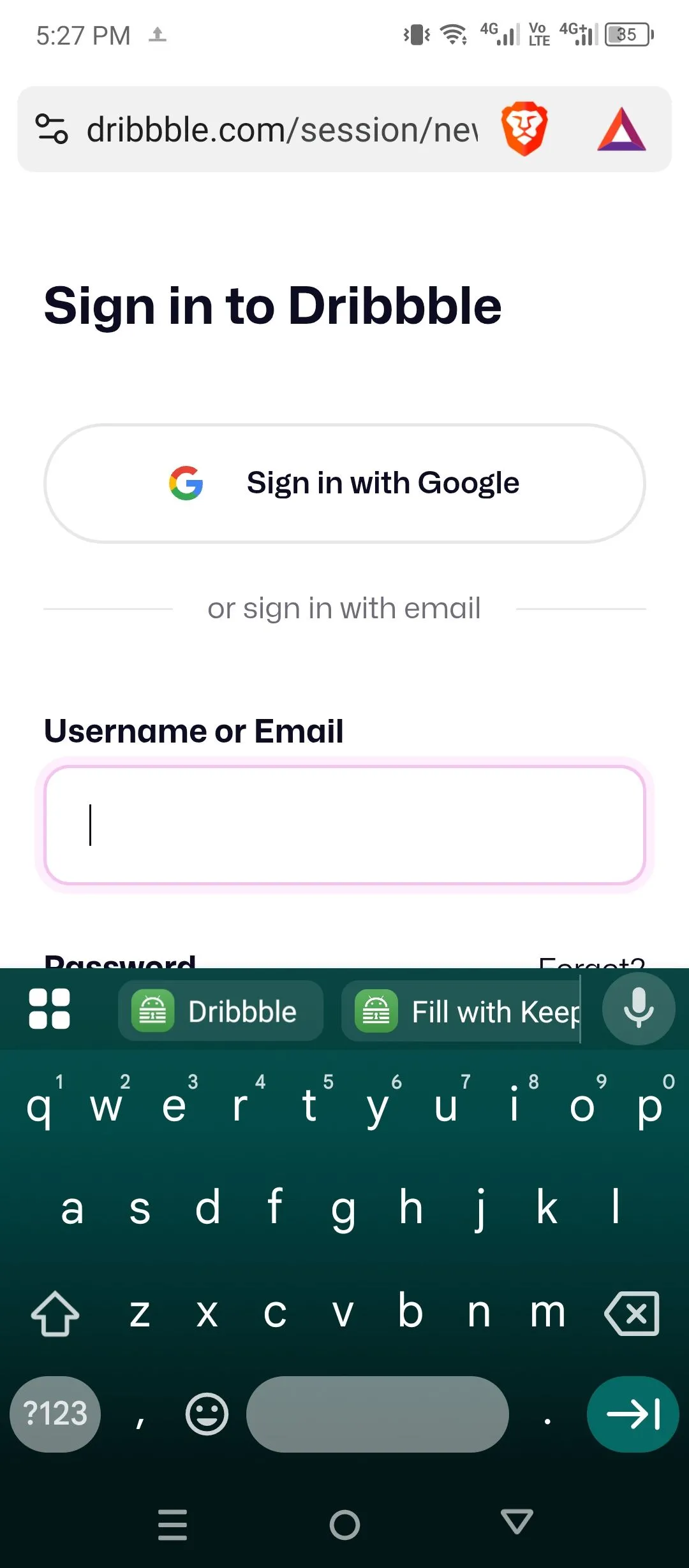 Màn hình điện thoại hiển thị tính năng tự động điền mật khẩu (autofill) của KeePass2Android, giúp người dùng đăng nhập nhanh chóng và bảo mật.