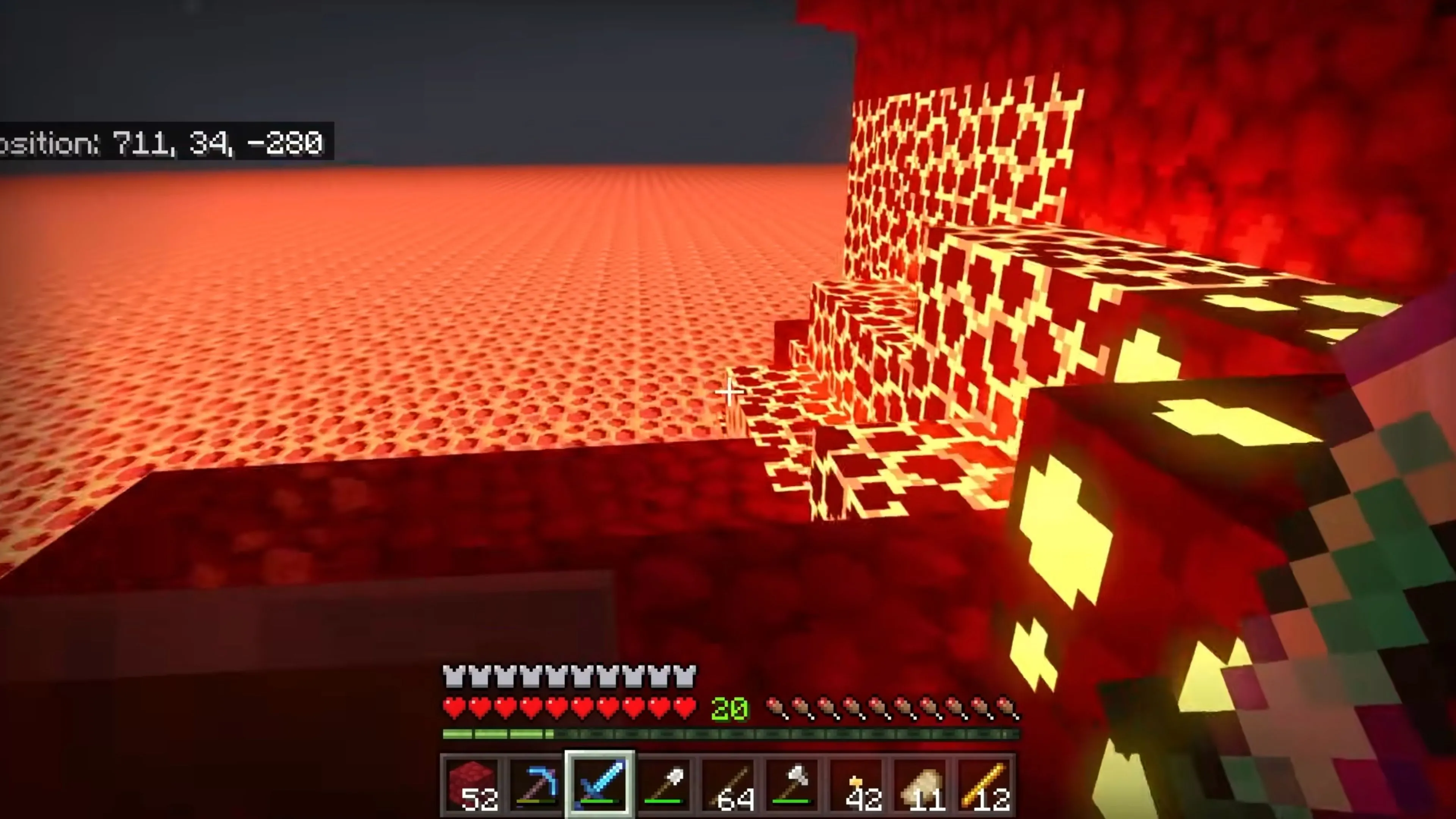 Ngôi nhà hiện đại được xây dựng trong Minecraft, với nội thất chi tiết và cửa sổ kính