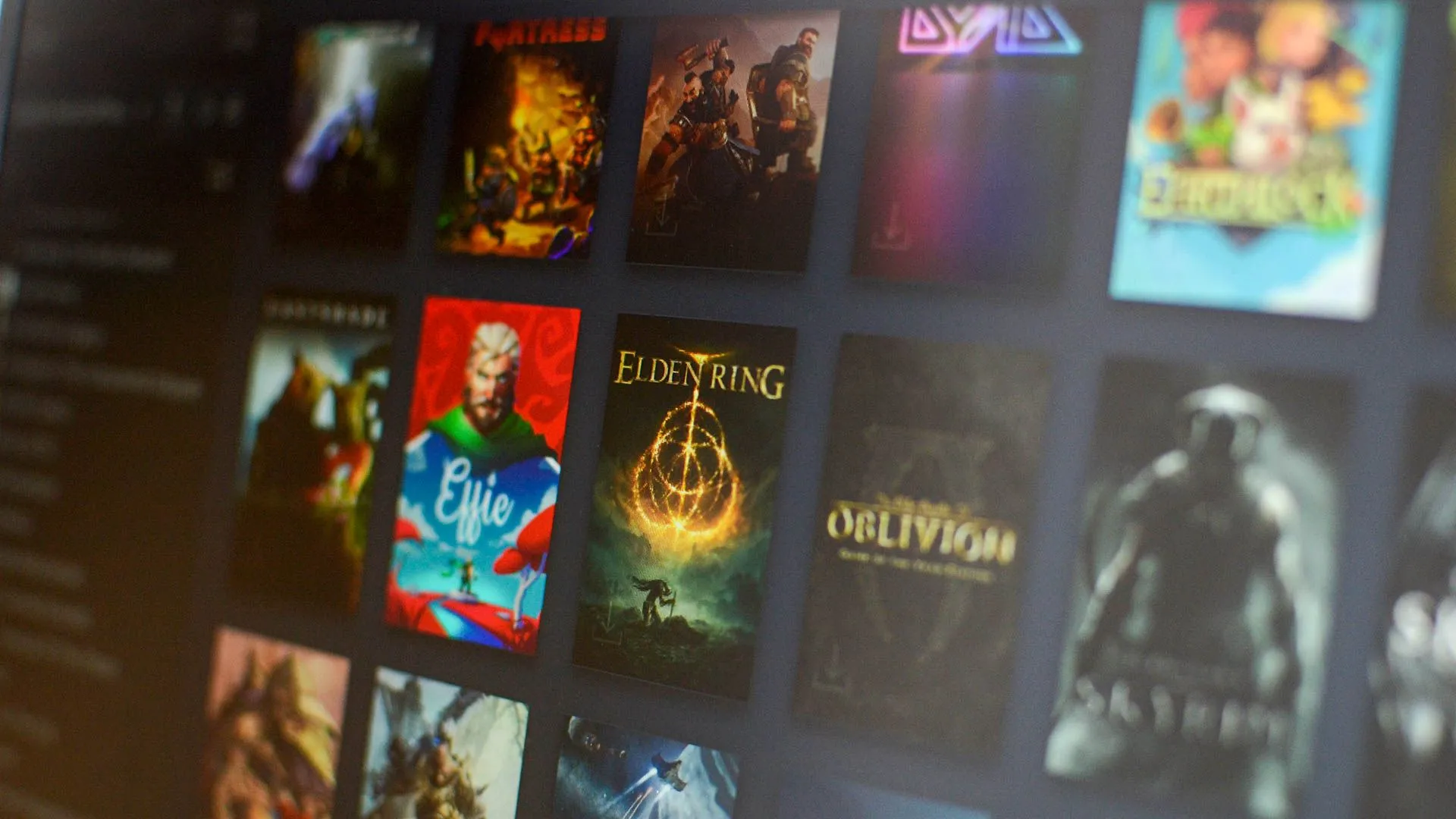 Thư viện trò chơi Steam với nhiều tựa game khác nhau, minh họa một bộ sưu tập game điển hình của game thủ PC.