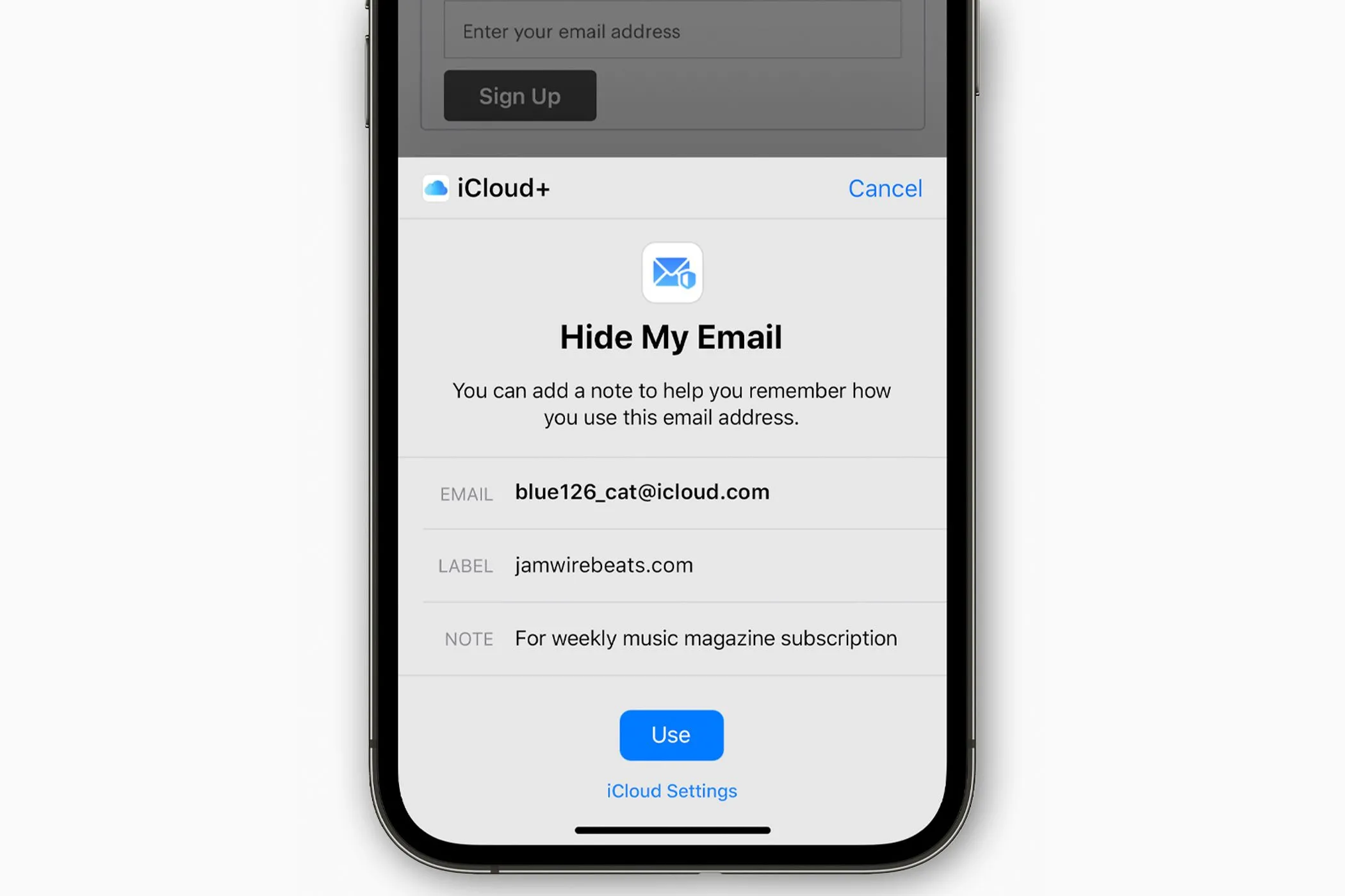 Tính năng Hide My Email của Apple trên giao diện iPhone, giúp người dùng ẩn địa chỉ email thật.