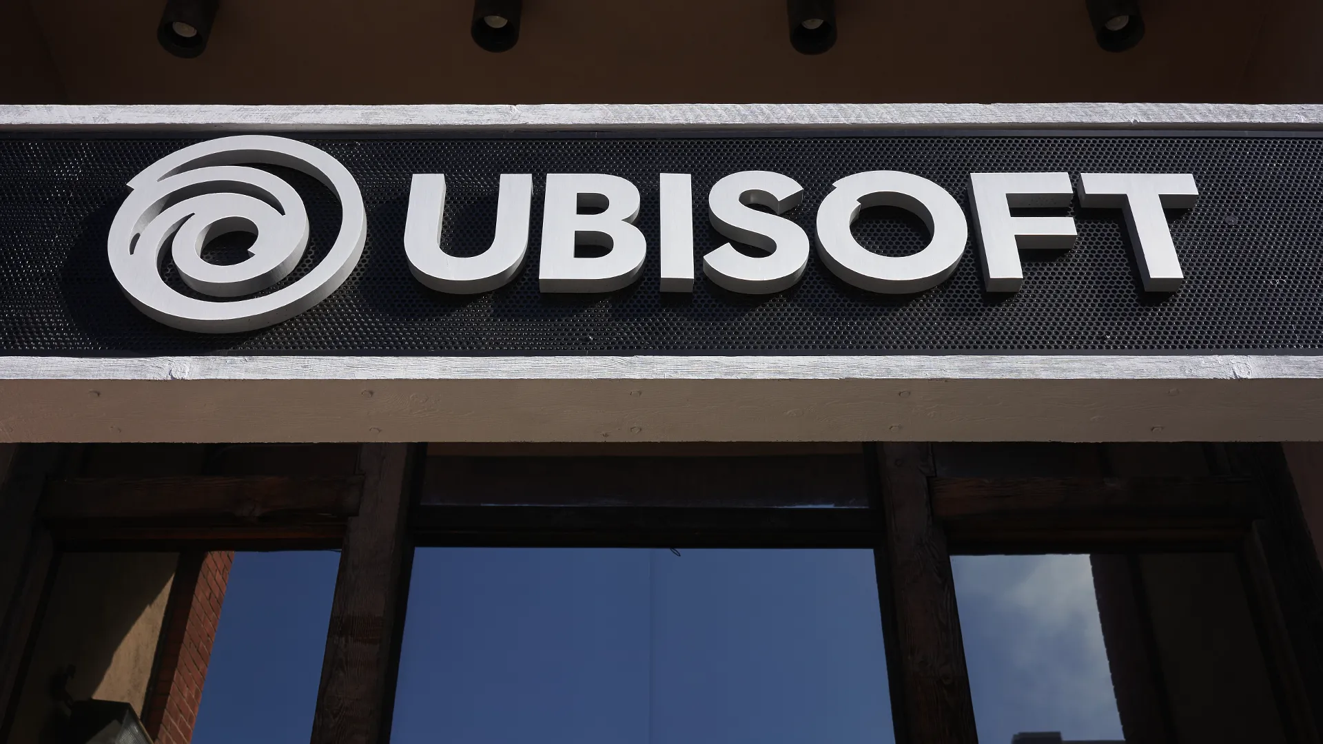 Trụ sở công ty Ubisoft, một trong những nhà phát hành game lớn nhất thế giới.