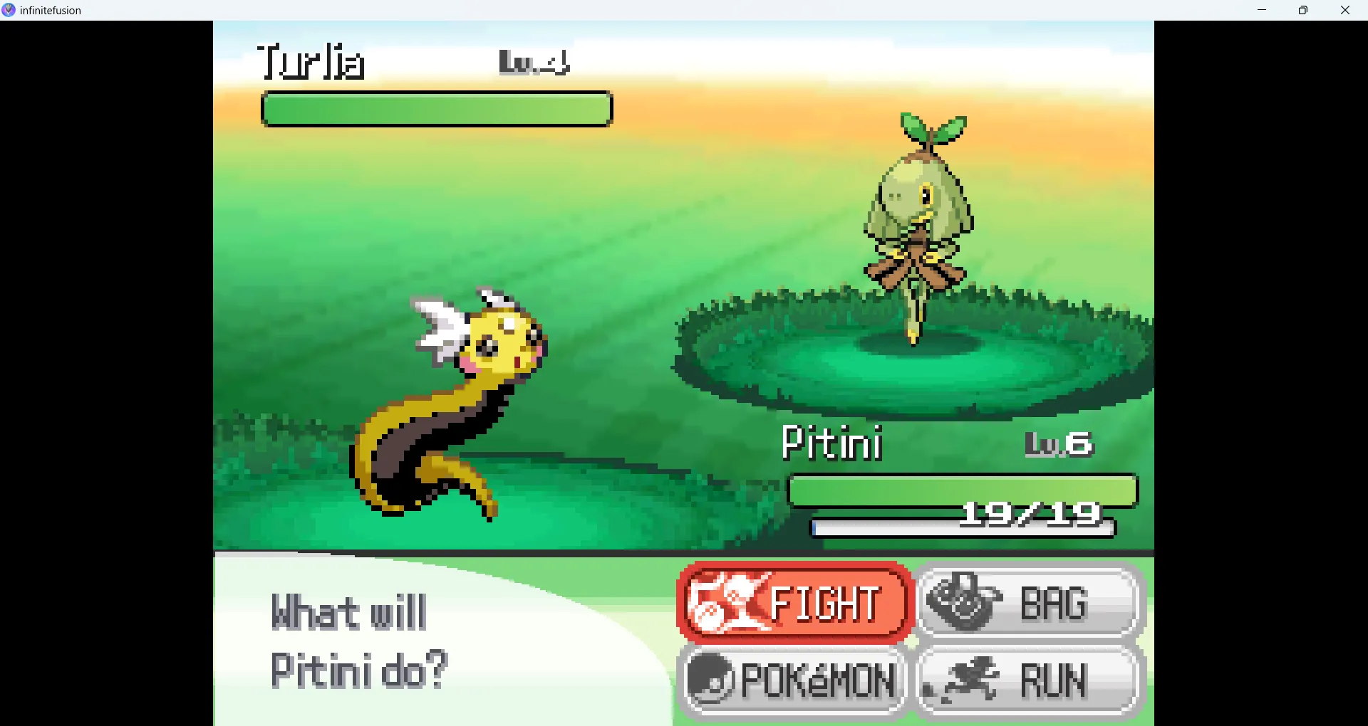 Cận cảnh hai Pokémon đã hợp nhất đối mặt nhau trong ROM hack Infinite Fusion.