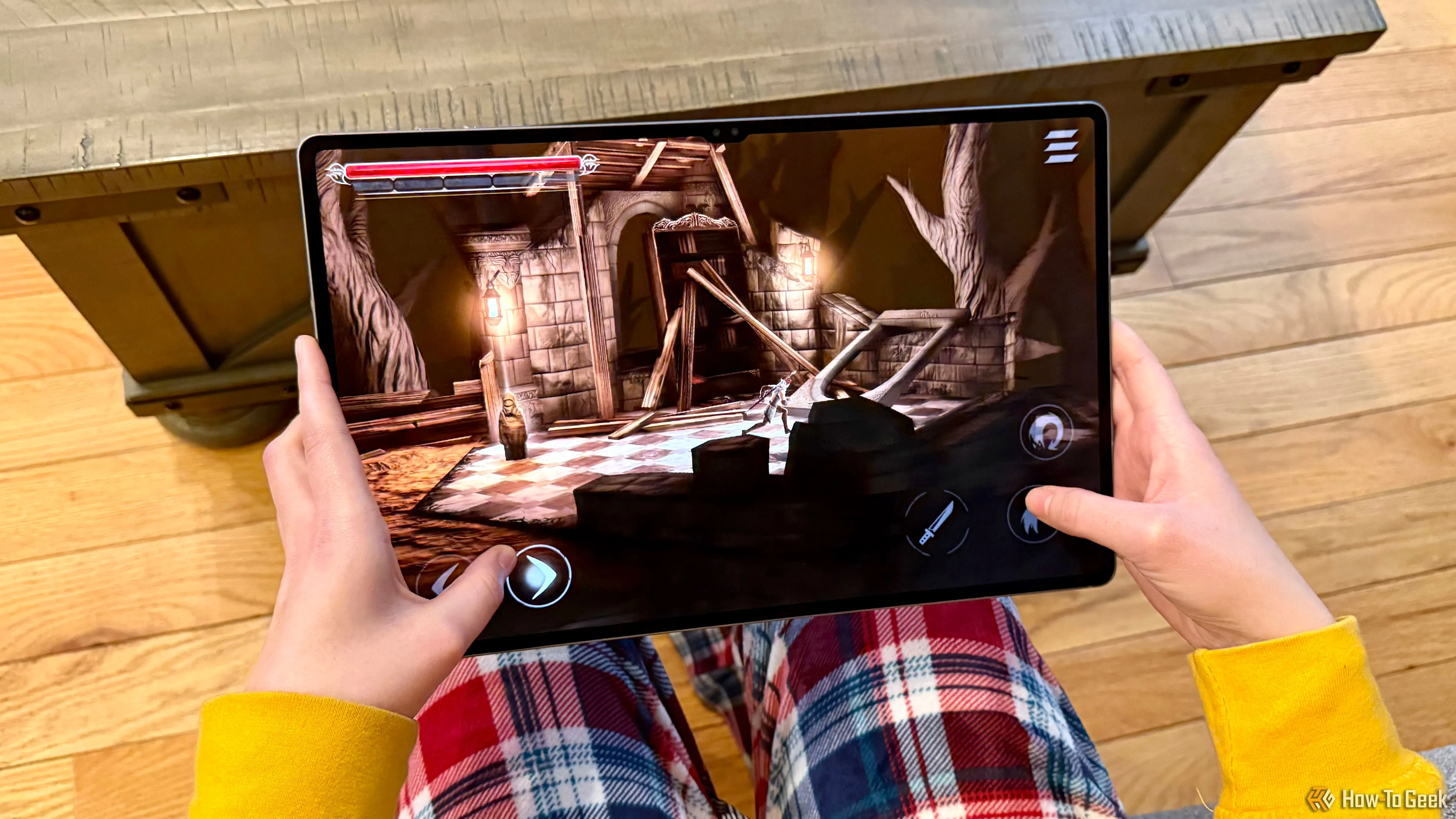Chơi Grimvalor trên Samsung Galaxy Tab S10 Ultra.