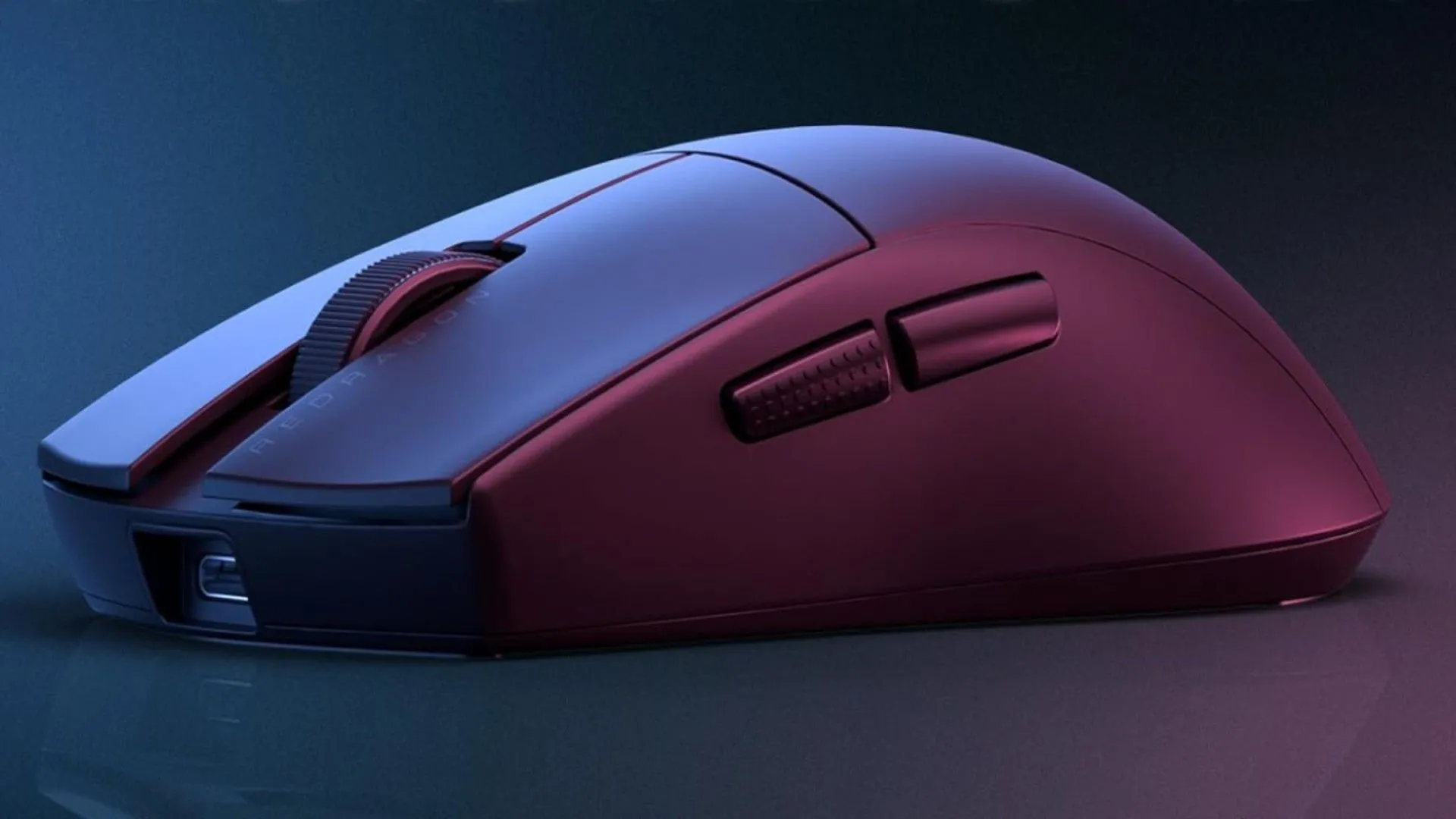 Chuột gaming siêu nhẹ không dây Redragon M916 PRO màu đen.