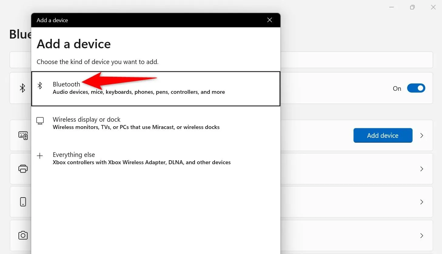 Danh sách các thiết bị Bluetooth khả dụng trong cài đặt Windows 11, đang chọn thiết bị để ghép nối