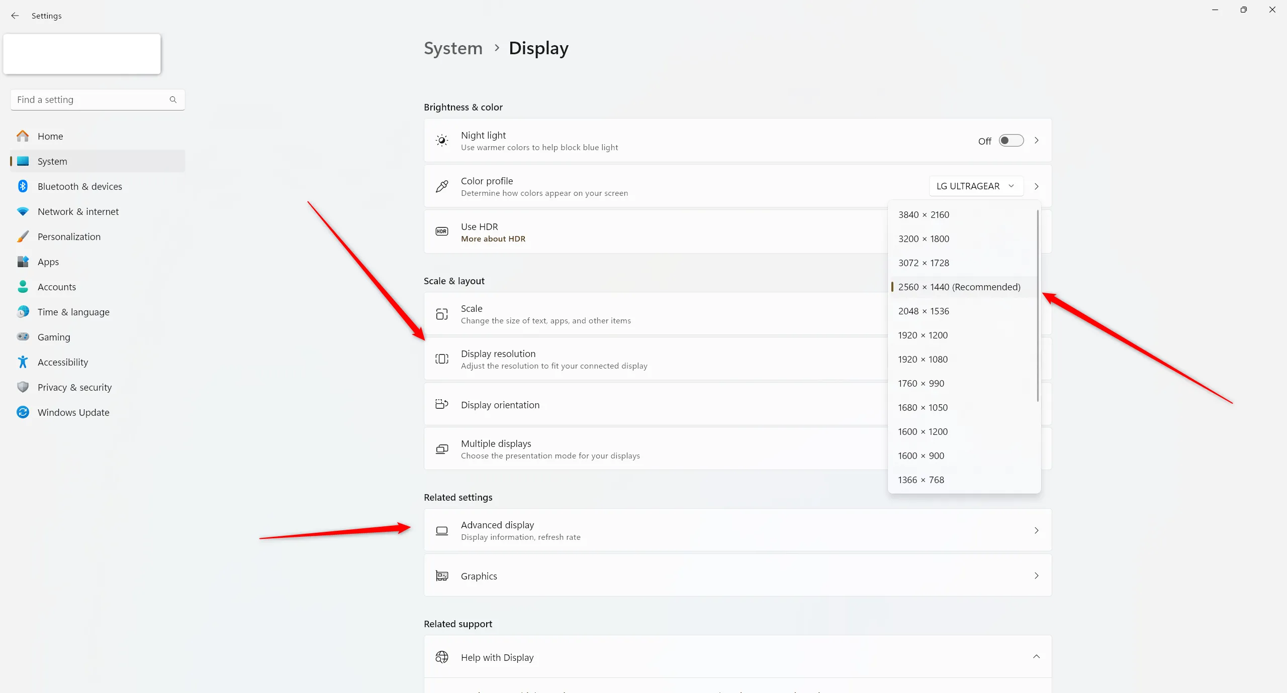 Giao diện cài đặt hiển thị (Display settings) trên Windows 11, nơi điều chỉnh độ phân giải màn hình.
