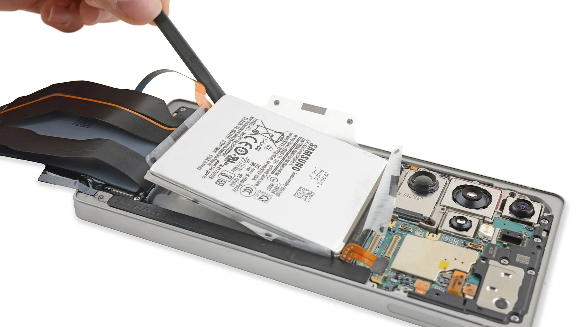 Hình ảnh chi tiết một phần của điện thoại Galaxy S25 Ultra