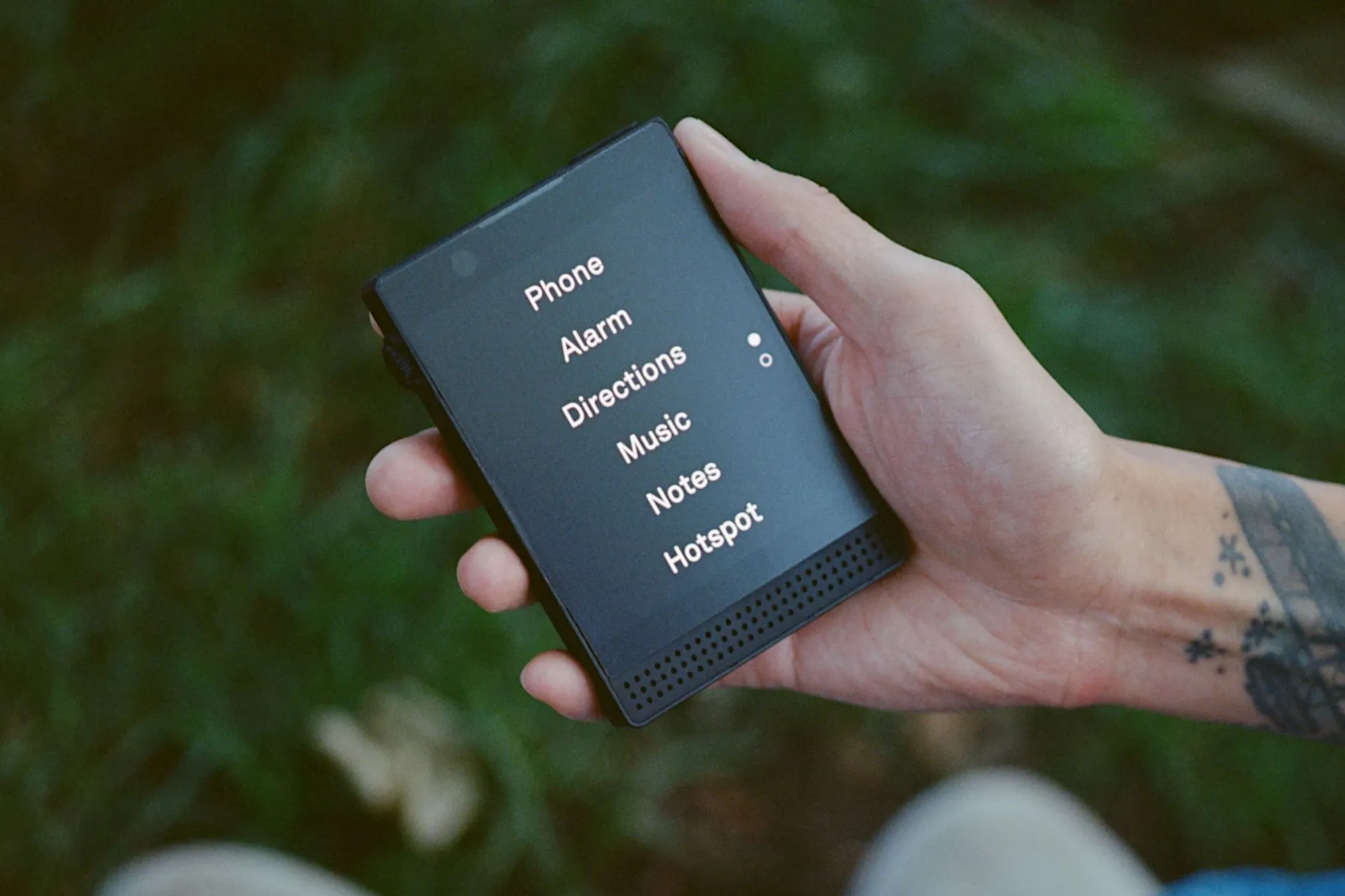 Hình ảnh điện thoại tối giản Light Phone 3