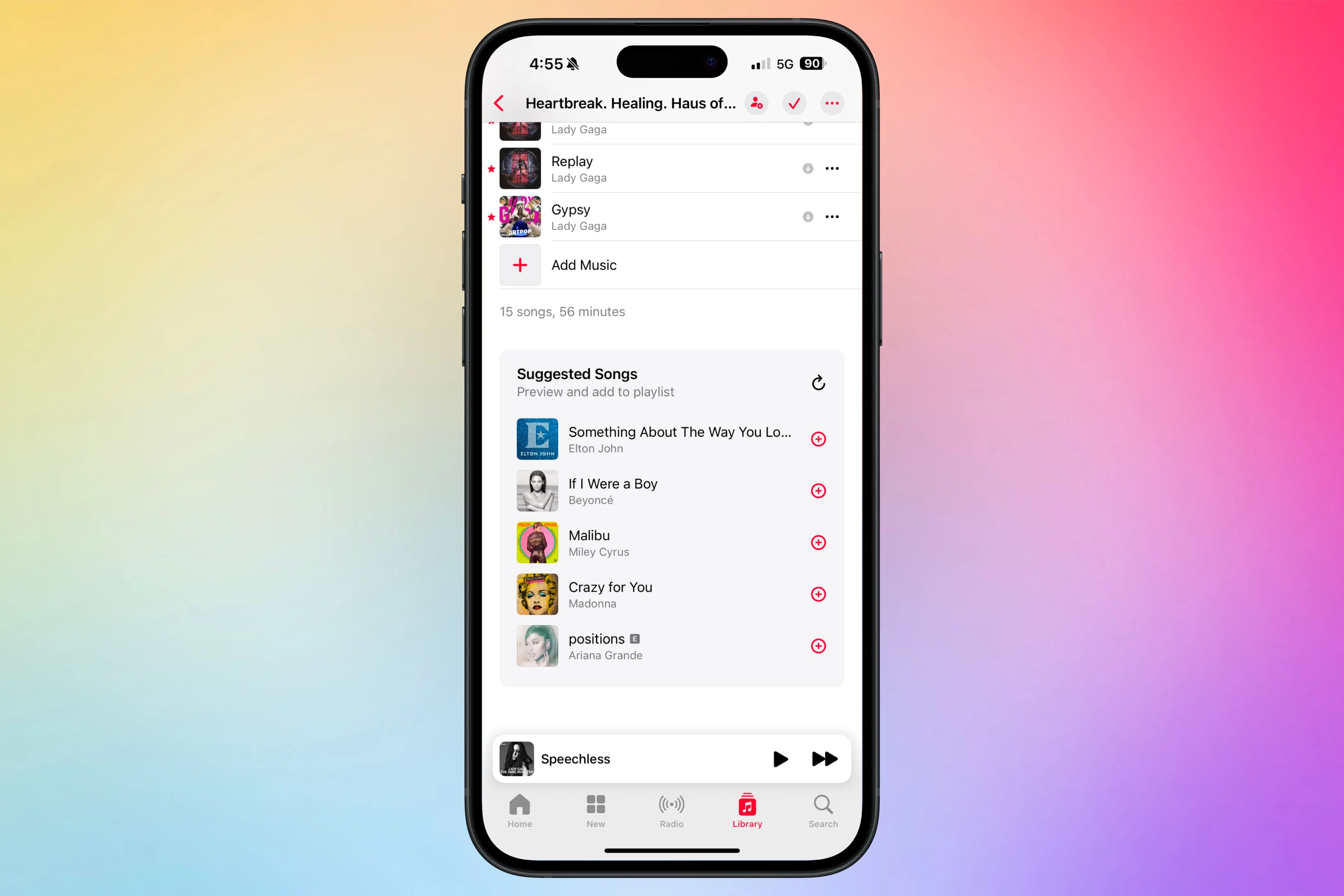 Hộp 'Suggested Songs' (Bài hát được gợi ý) hiển thị ở cuối một playlist trong ứng dụng Apple Music, cung cấp các gợi ý bài hát phù hợp với chủ đề playlist hiện tại.