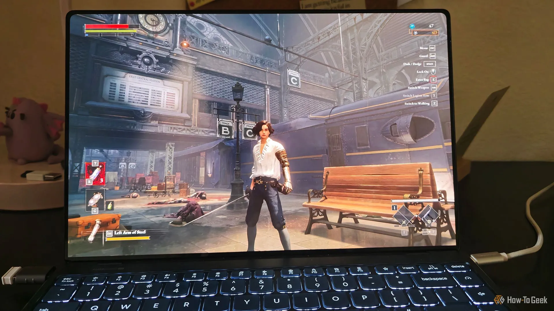 Lenovo Yoga Slim 9i Gen 10 hiển thị game Lies of P, minh họa khả năng chơi game nhẹ
