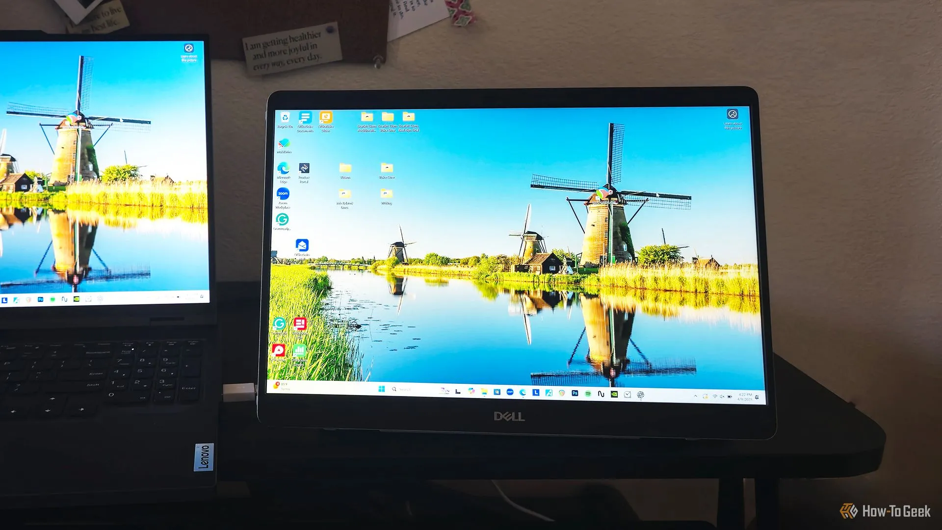 Màn hình Dell Pro 14 Plus P1425 kết nối và nhân bản màn hình laptop, tăng cường hiệu suất làm việc