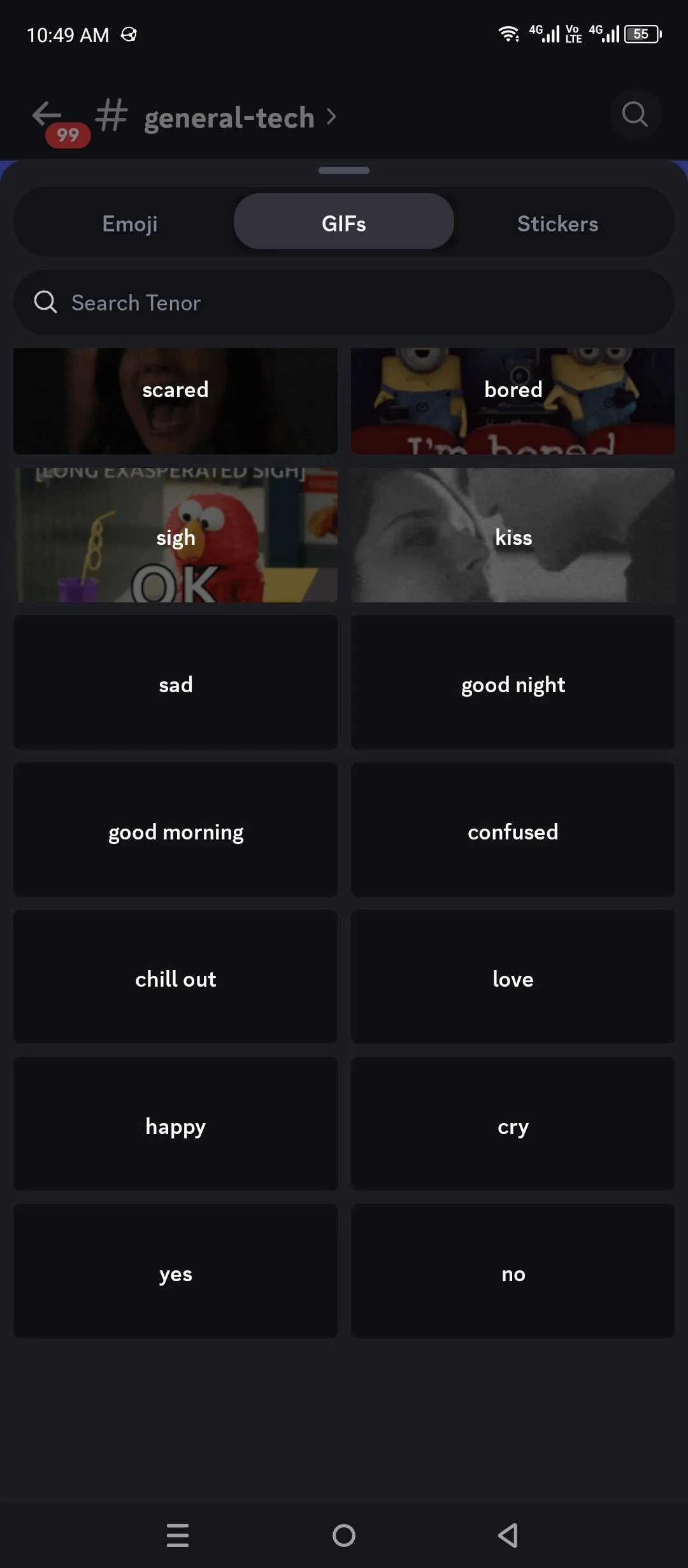 Màn hình ứng dụng Discord hiển thị danh mục GIF bị lỗi không tải được hoặc hiển thị không chính xác, gây khó khăn cho người dùng.
