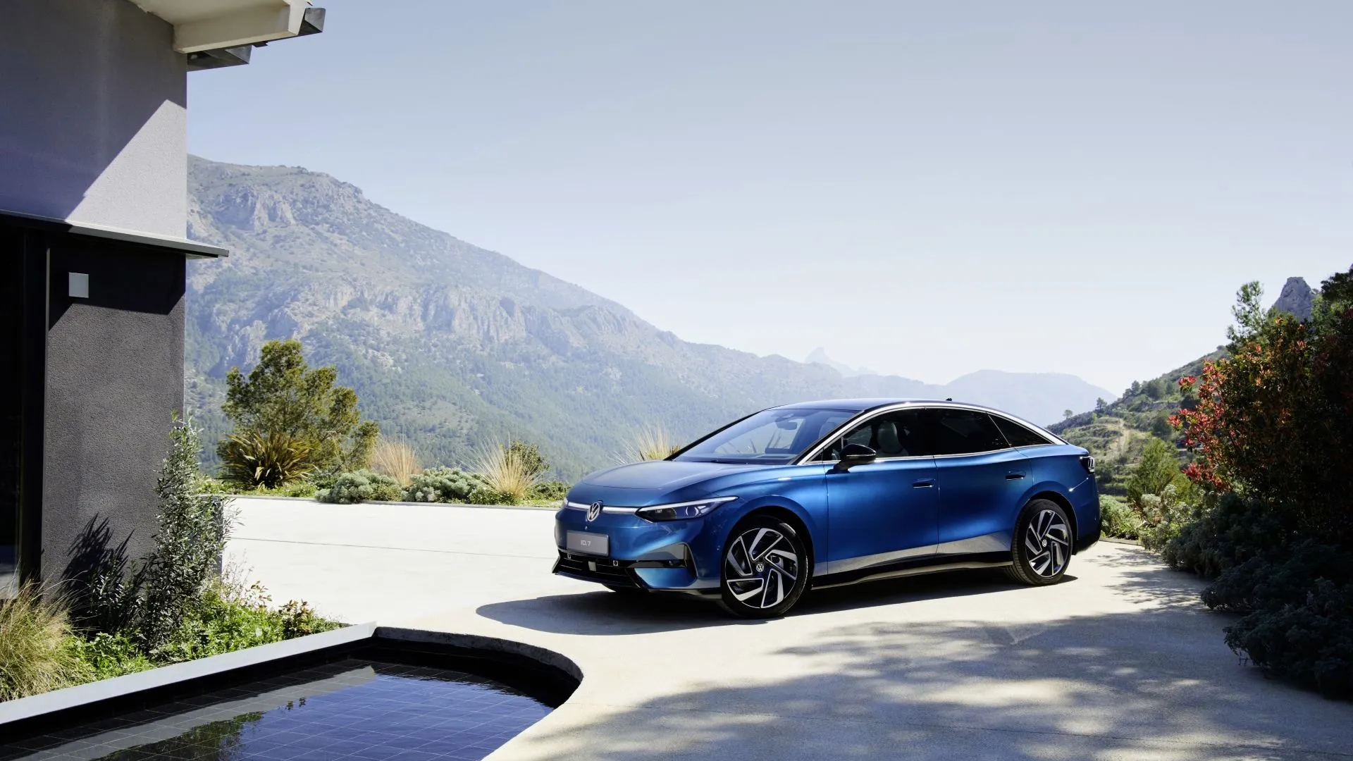 Mẫu xe điện 2025 Volkswagen ID.7, thể hiện cam kết của VW với công nghệ pin thể rắn QuantumScape.