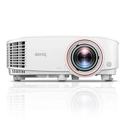 Máy chiếu gaming BenQ TH671ST hiển thị hình ảnh lớn
