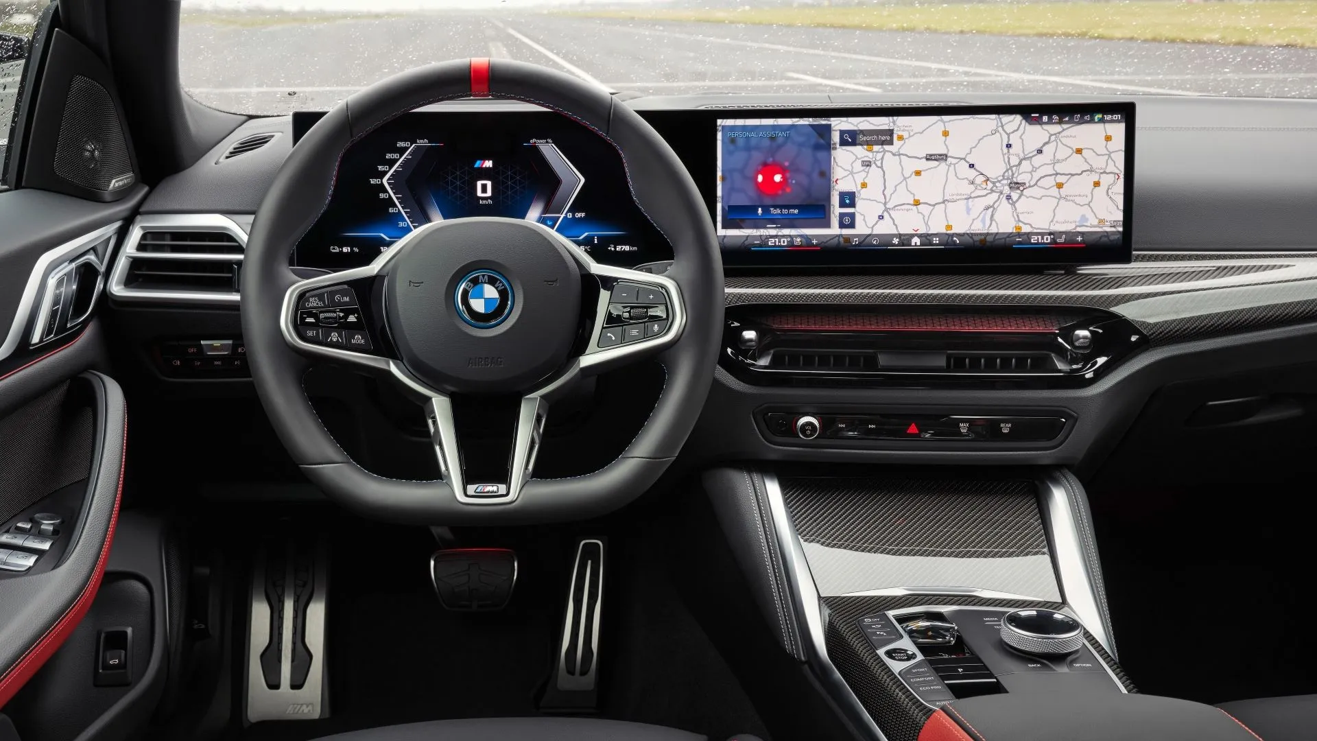 Nội thất bảng điều khiển kỹ thuật số của BMW i4 2025, ghế da cao cấp