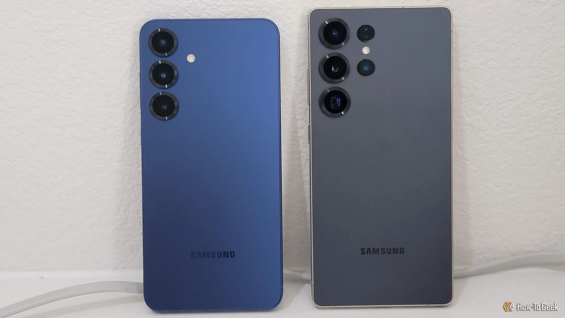 So sánh kích thước giữa Galaxy S25 Plus và Galaxy S25 Ultra, cho thấy sự khác biệt về trải nghiệm cầm nắm