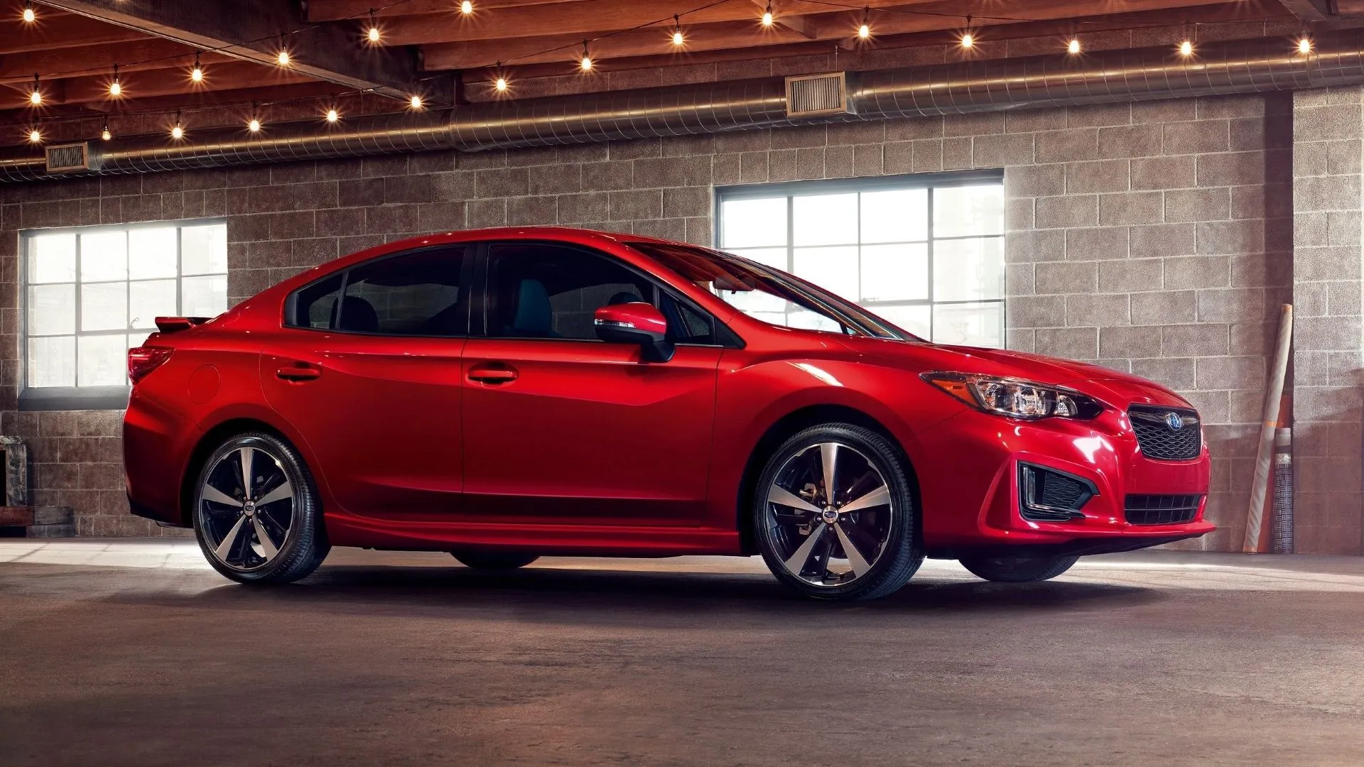 Subaru Impreza 2017 màu bạc ngoại thất góc 3/4 phía trước đậu trên đường