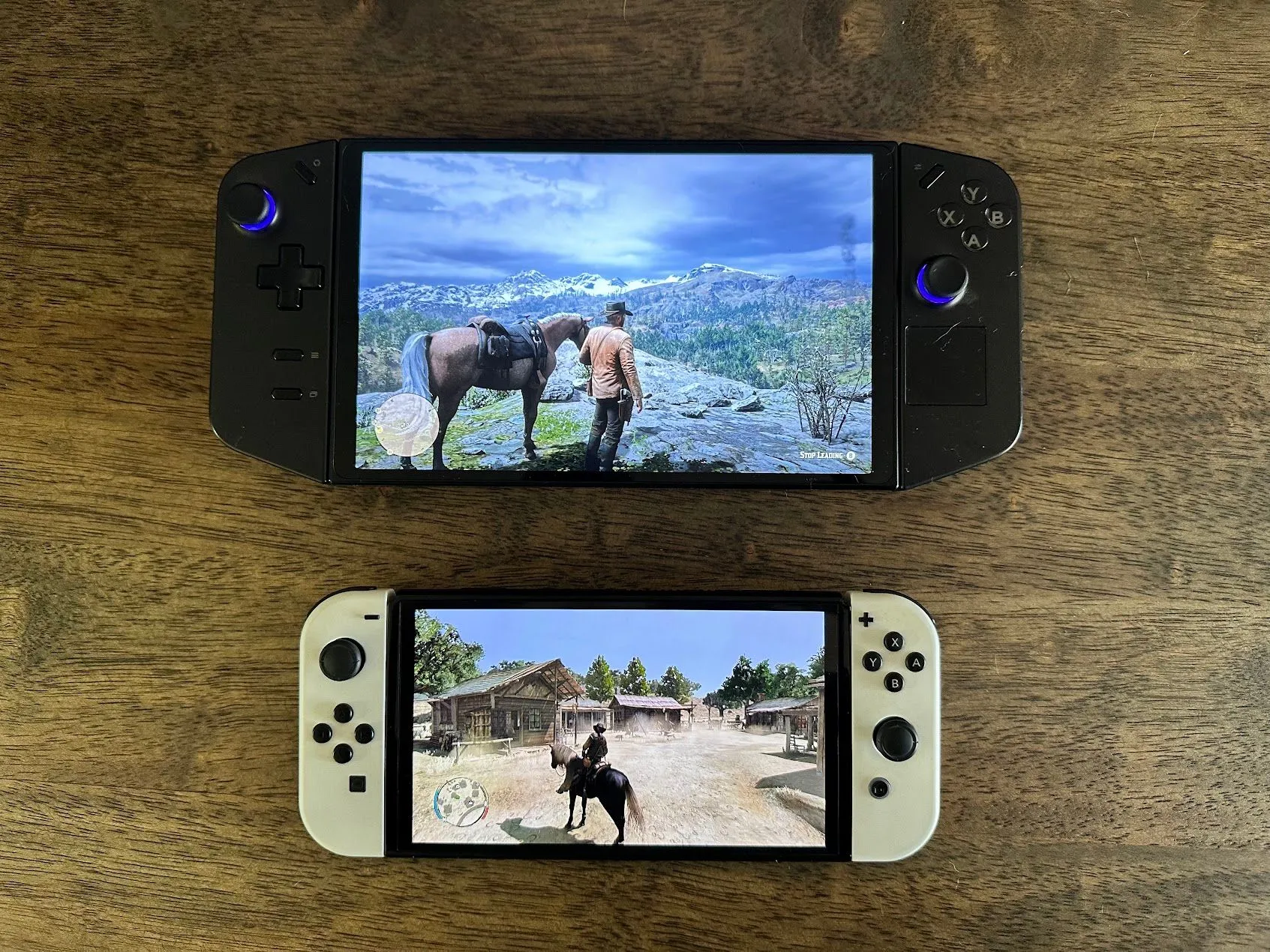 Trải nghiệm các tựa game AAA như Red Dead Redemption trên Nintendo Switch OLED và Lenovo Legion Go.