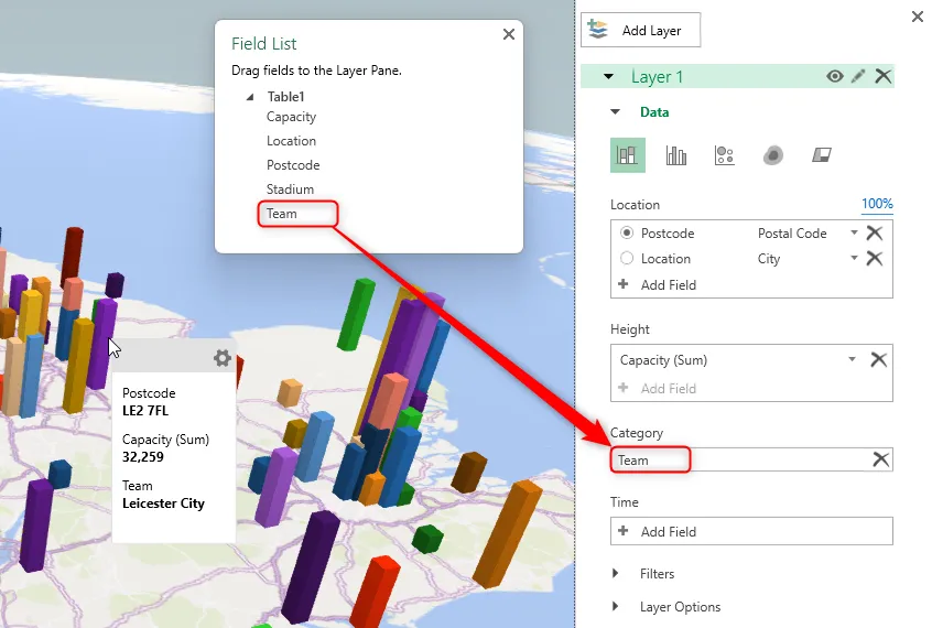 Trường Team được thêm vào phần Category của Layer Pane trong 3D Map của Excel, và một nhãn dữ liệu trên bản đồ được hiển thị.