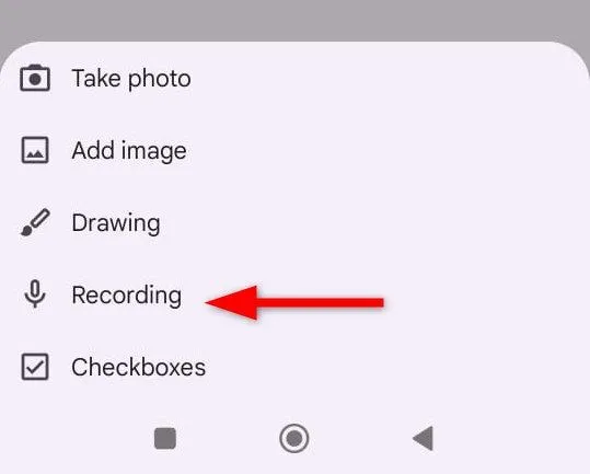 Tùy chọn ghi âm giọng nói trực tiếp trong ứng dụng Google Keep trên Android để chuyển đổi thành văn bản.