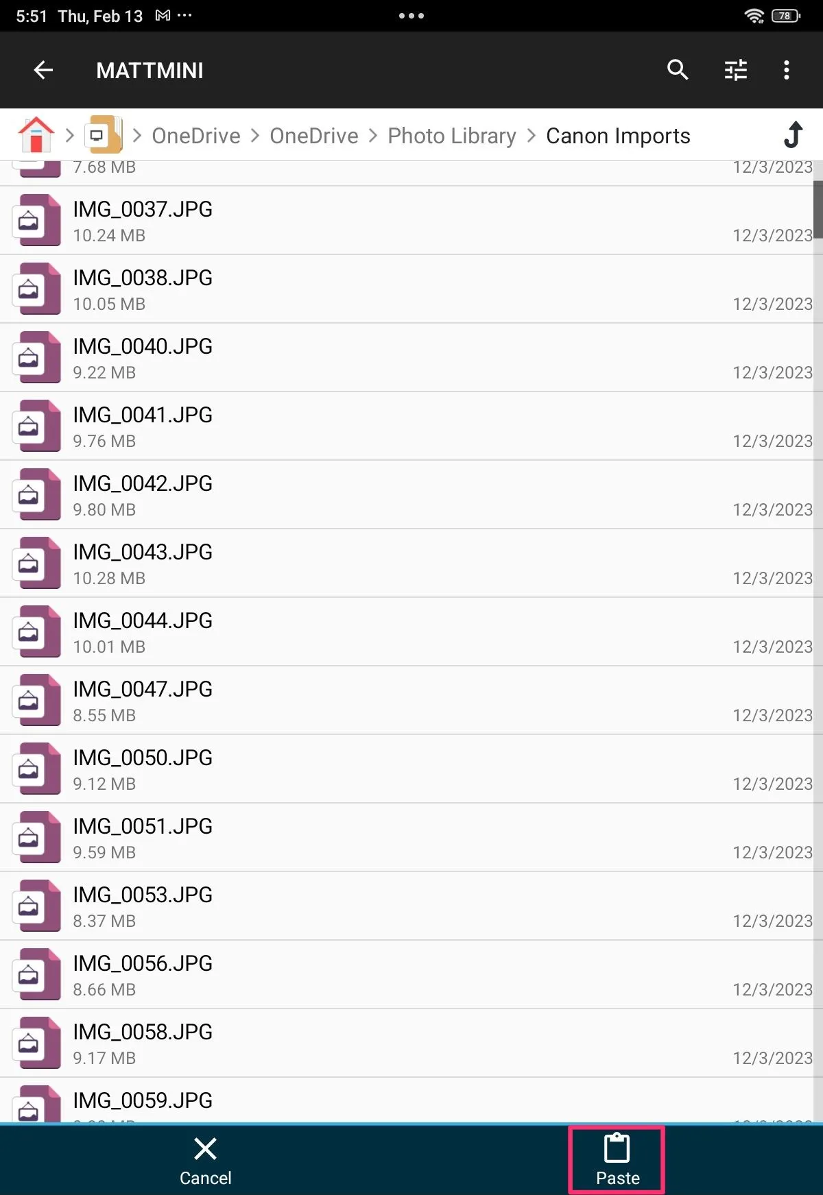 Giao diện File Manager + trên Android, duyệt đến thư mục chia sẻ của Mac và thực hiện dán tệp đã sao chép