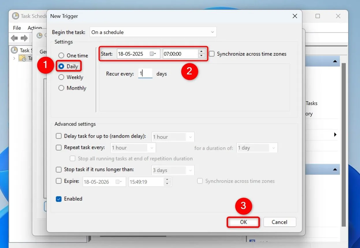 Cửa sổ &quot;Edit Trigger&quot; trong Task Scheduler, cấu hình tác vụ chạy hàng ngày vào một thời gian cụ thể để chuyển chế độ sáng.