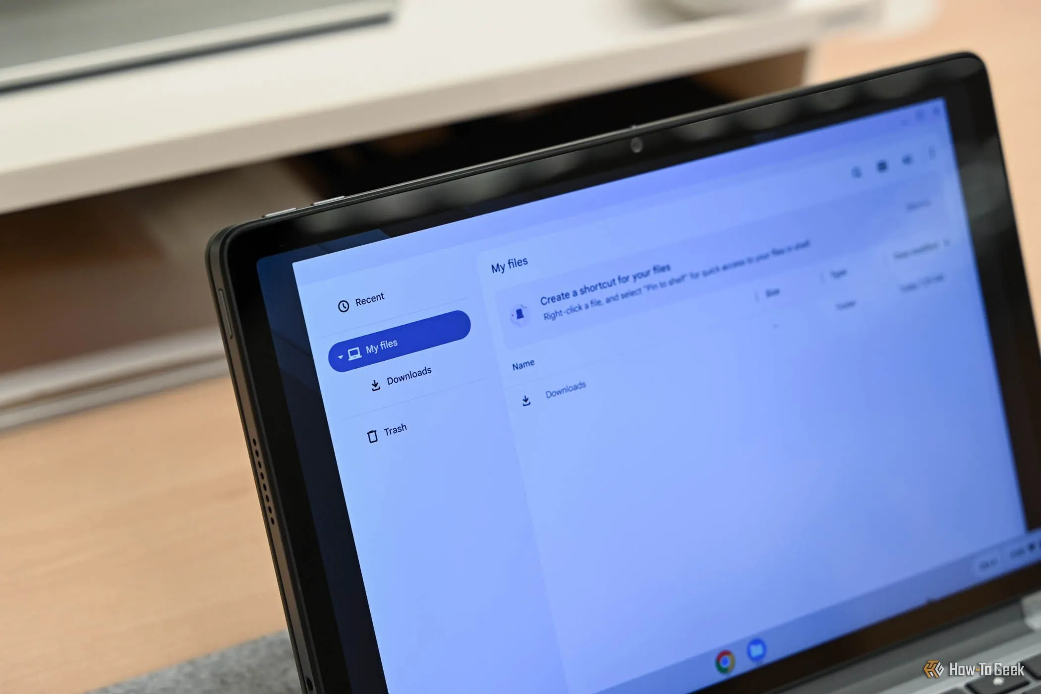 Tab 'Tệp của tôi' trên Lenovo Chromebook Duet 11-Inch, minh họa tầm quan trọng của việc sao lưu dữ liệu trước khi thực hiện Powerwash.